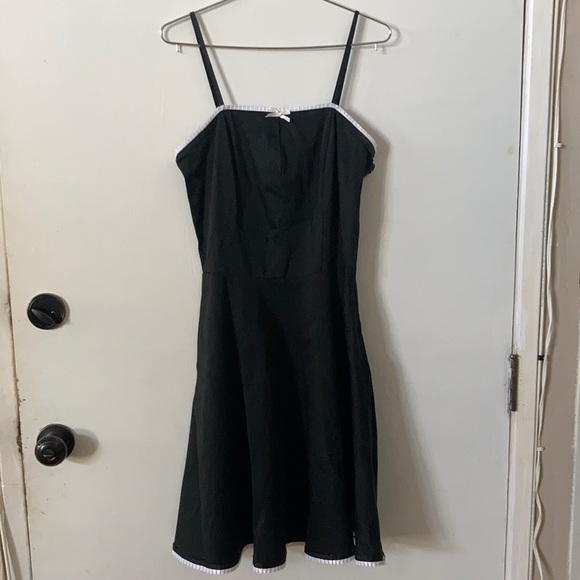 Black Swing Dress - Small - Picture 3 of 8